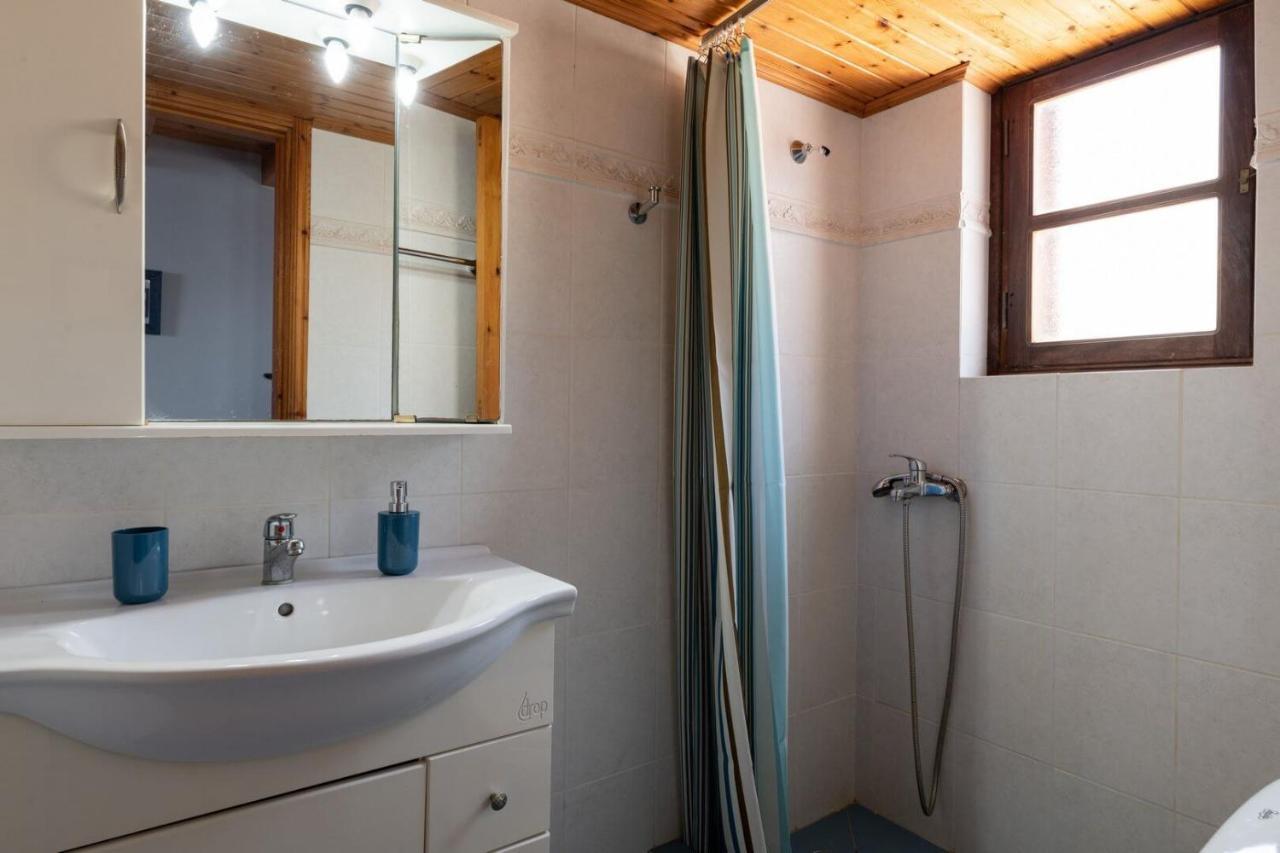 Villa Leleka Chalki Town Екстер'єр фото