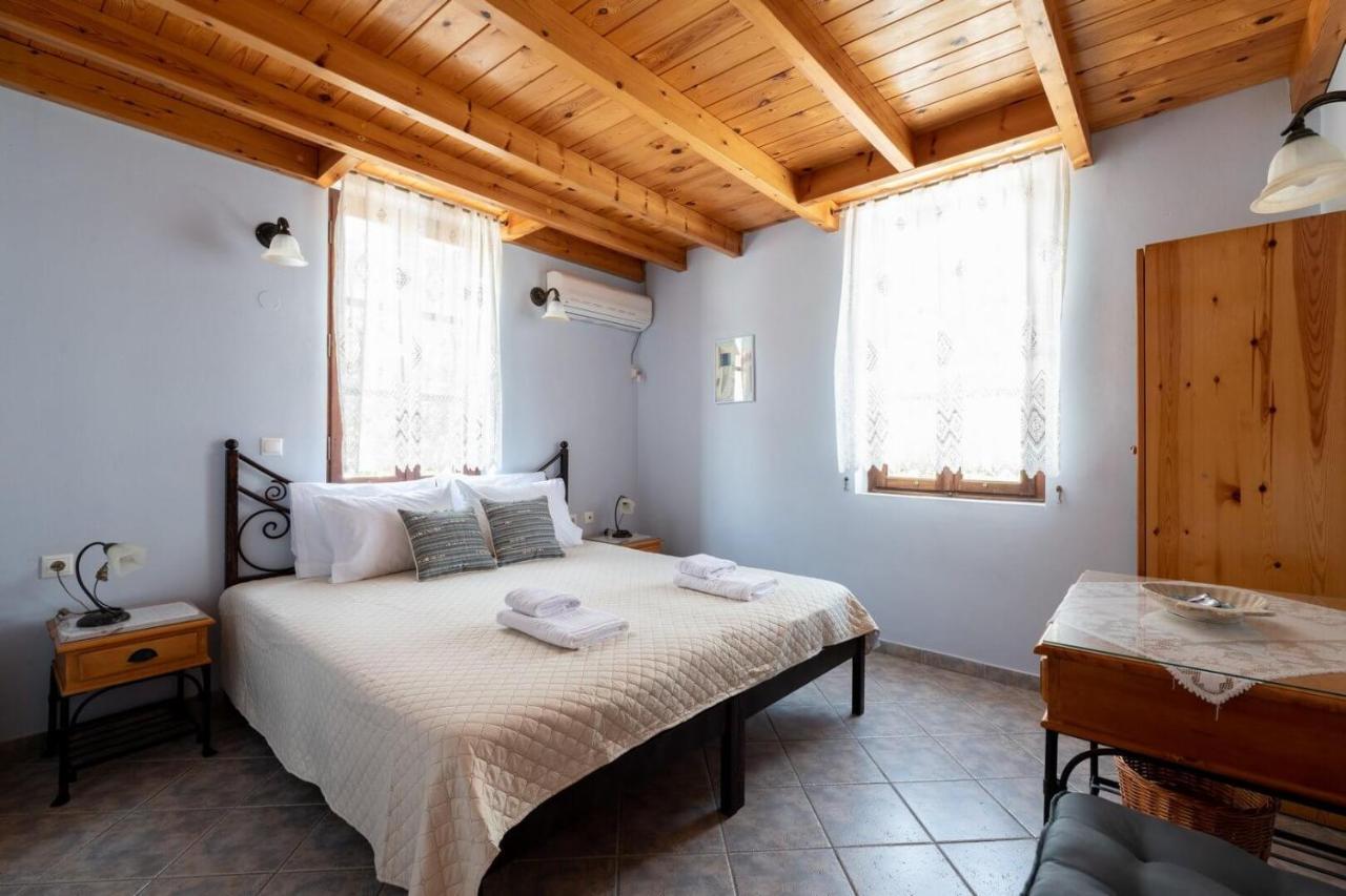 Villa Leleka Chalki Town Екстер'єр фото