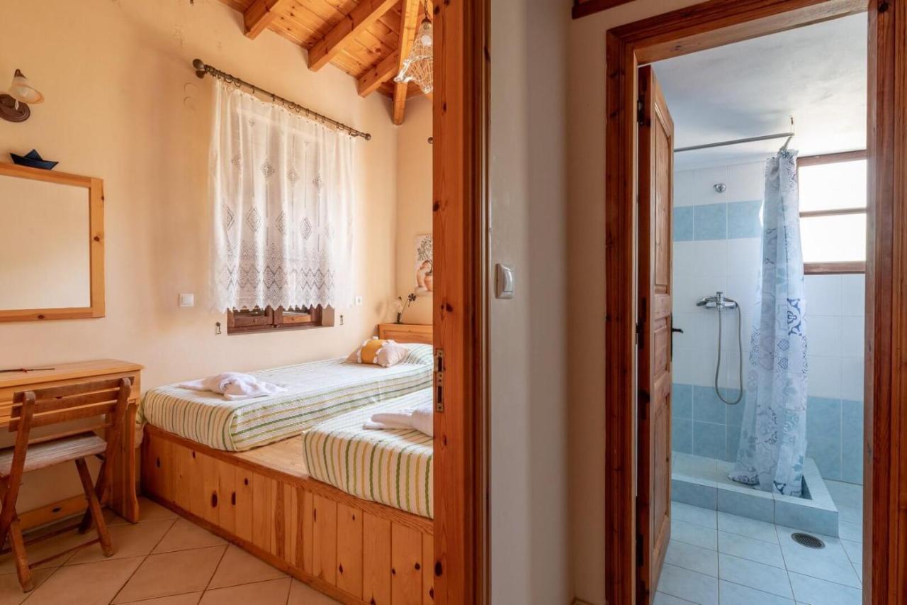 Villa Leleka Chalki Town Екстер'єр фото