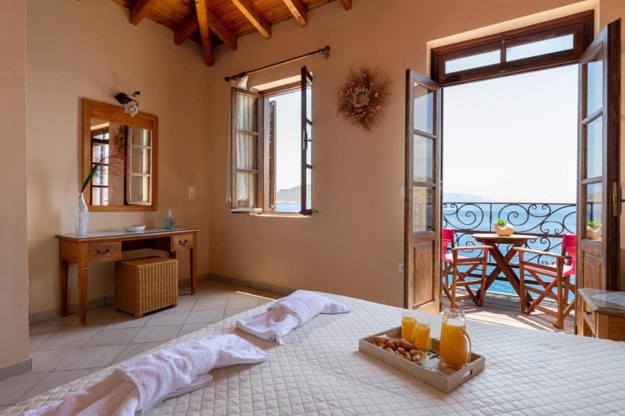 Villa Leleka Chalki Town Екстер'єр фото